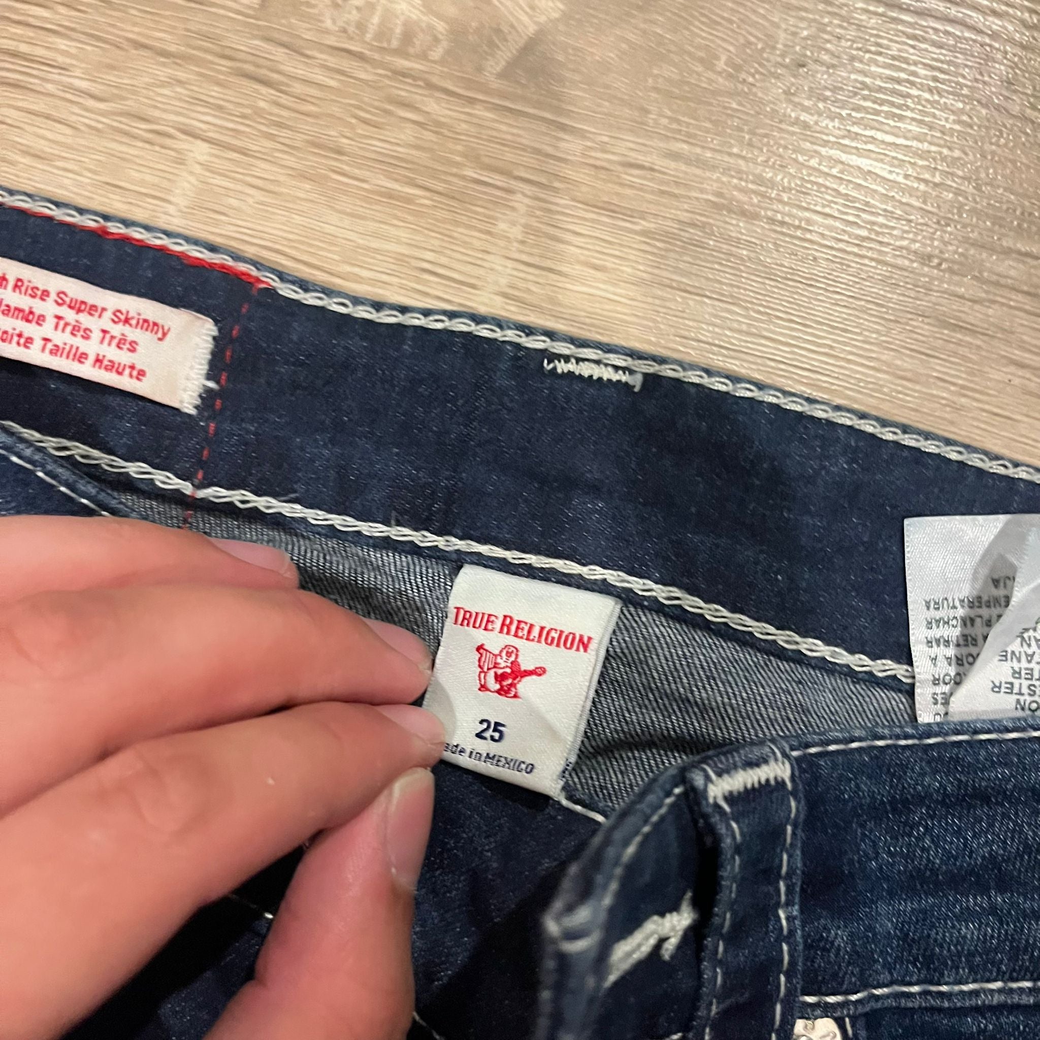 True Religion Jeans Größe 25